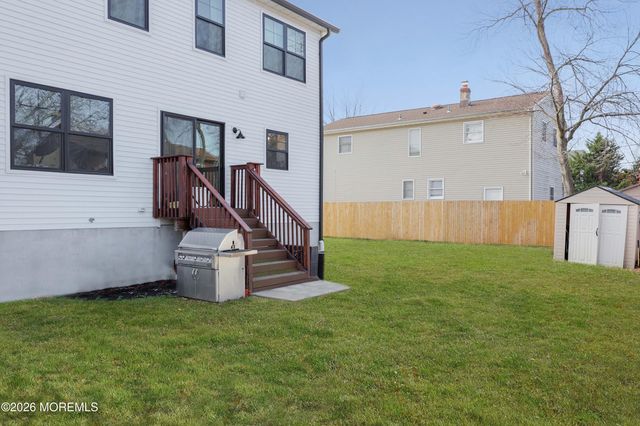 35 Alberta Avenue, North Middletown, NJ 07748