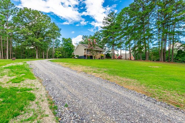 4910 Hwy 95, Rock Spring, GA 30739
