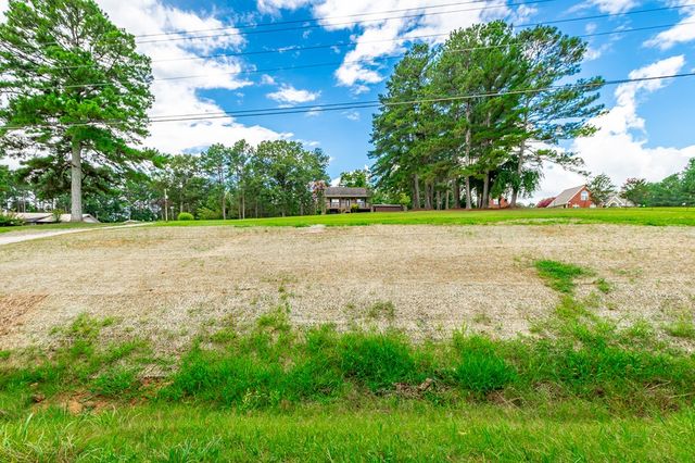 4910 Hwy 95, Rock Spring, GA 30739