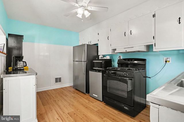 325 MARIETTA AVE, Mount Joy, PA 17552