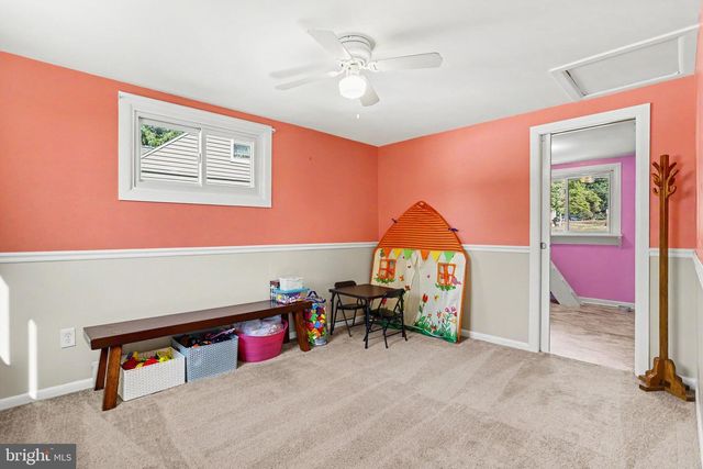 325 MARIETTA AVE, Mount Joy, PA 17552