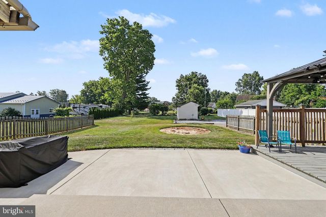 325 MARIETTA AVE, Mount Joy, PA 17552