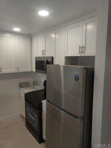 125 Candice Place, Vista, CA 92083