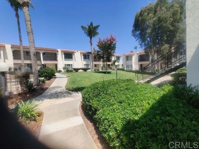 125 Candice Place, Vista, CA 92083