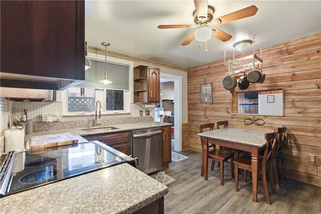 13 3rd St, Sharpsburg, PA 15215