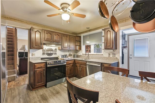 13 3rd St, Sharpsburg, PA 15215