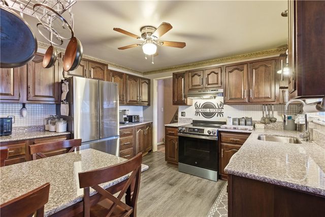 13 3rd St, Sharpsburg, PA 15215