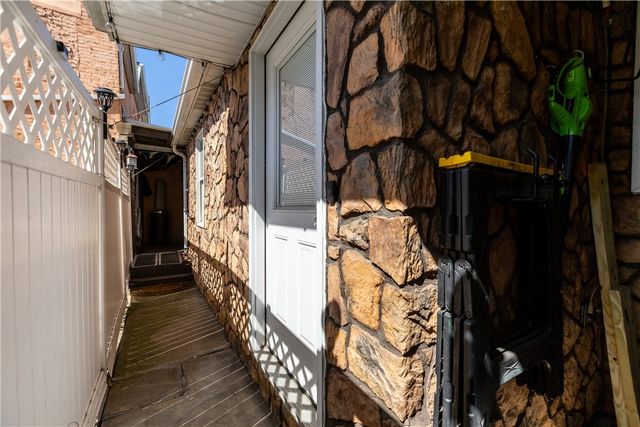 13 3rd St, Sharpsburg, PA 15215