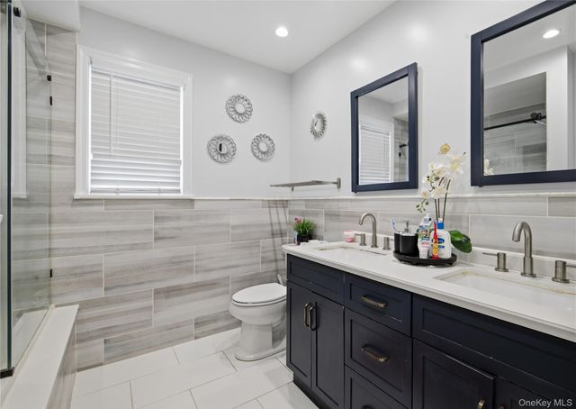 32 Landscape Drive, Wheatley Heights, NY 11798