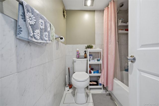 32 Landscape Drive, Wheatley Heights, NY 11798