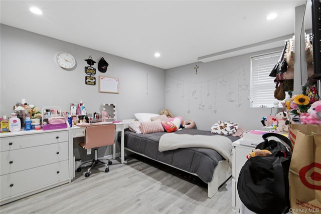 32 Landscape Drive, Wheatley Heights, NY 11798