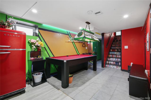 32 Landscape Drive, Wheatley Heights, NY 11798