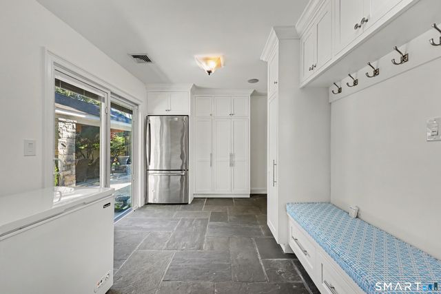 5 Caddy Road, Norwalk, CT 06851
