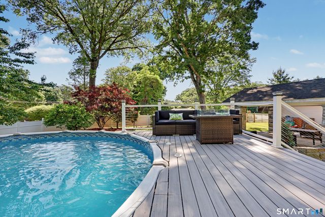 5 Caddy Road, Norwalk, CT 06851
