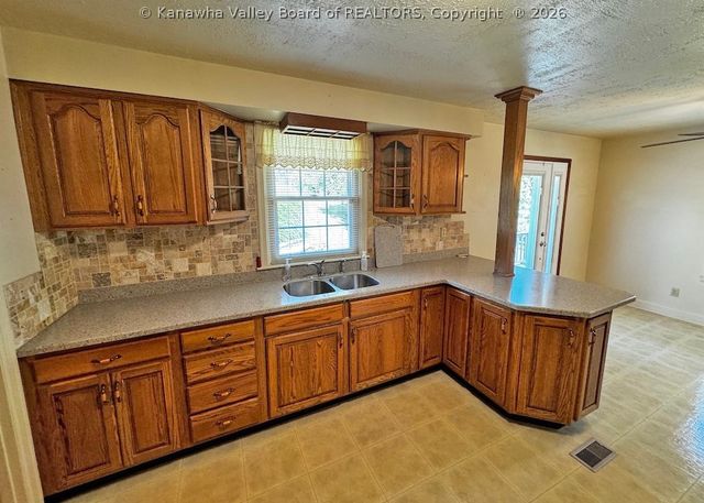845 Sweet Acres Drive, St Albans, WV 25177