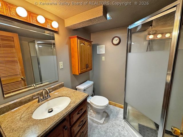 845 Sweet Acres Drive, St Albans, WV 25177