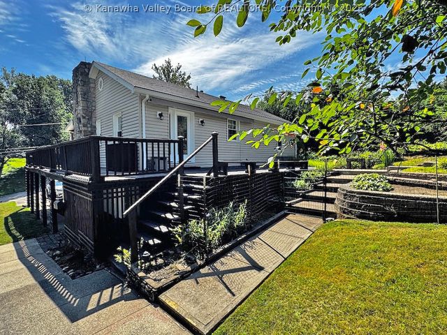 845 Sweet Acres Drive, St Albans, WV 25177