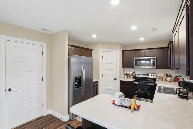 3213 SAGEGRASS CT, Columbia, MO 65202