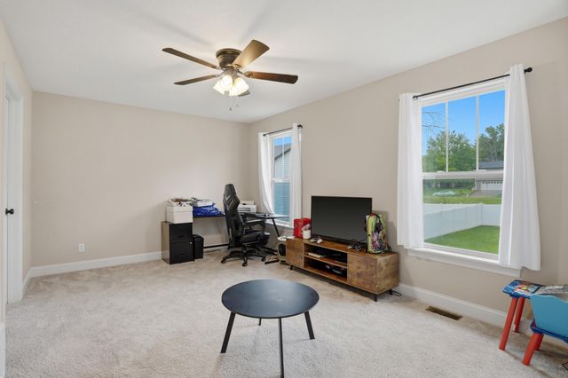 3213 SAGEGRASS CT, Columbia, MO 65202