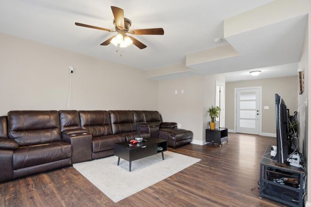 3213 SAGEGRASS CT, Columbia, MO 65202