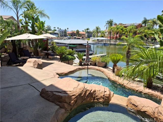 30295 Little Harbor Drive, Canyon Lake, CA 92587