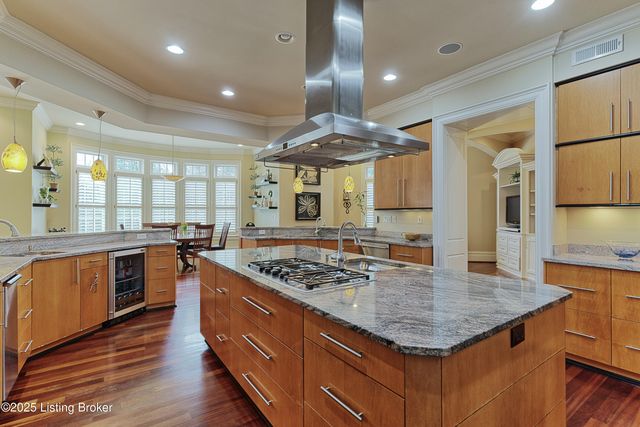 203 Waterleaf Way, Louisville, KY 40207
