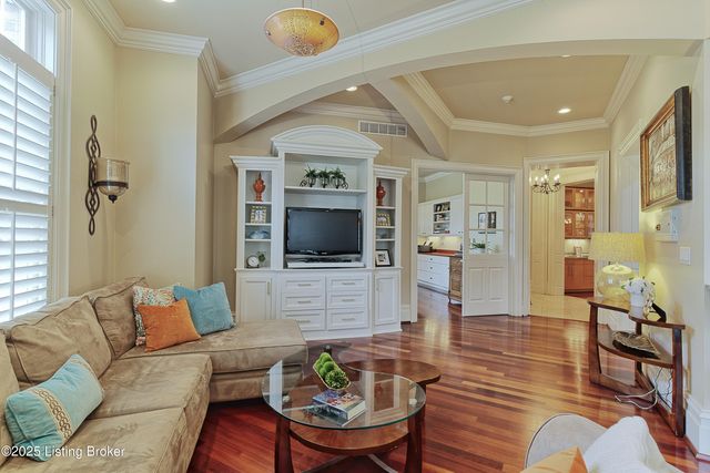 203 Waterleaf Way, Louisville, KY 40207