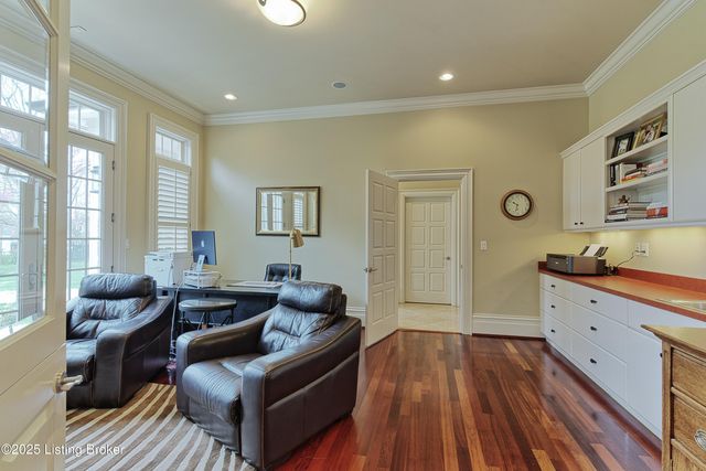 203 Waterleaf Way, Louisville, KY 40207