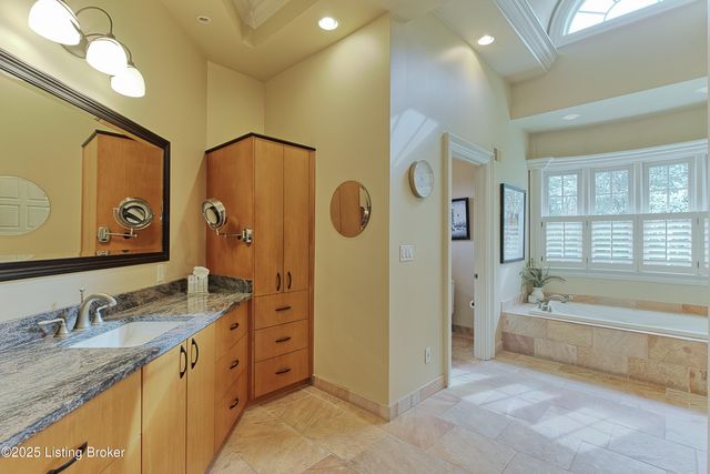 203 Waterleaf Way, Louisville, KY 40207