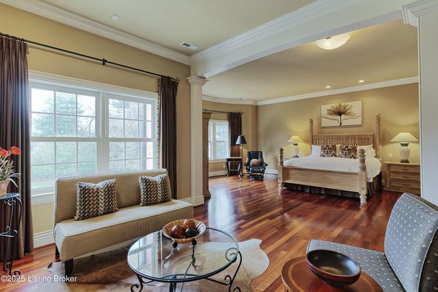 203 Waterleaf Way, Louisville, KY 40207