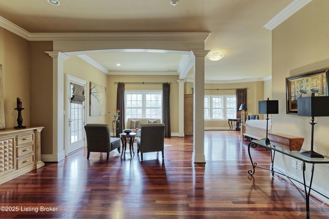 203 Waterleaf Way, Louisville, KY 40207