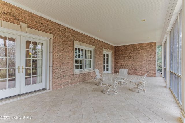 203 Waterleaf Way, Louisville, KY 40207