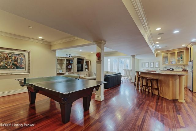 203 Waterleaf Way, Louisville, KY 40207