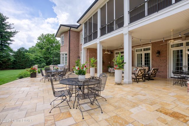 203 Waterleaf Way, Louisville, KY 40207