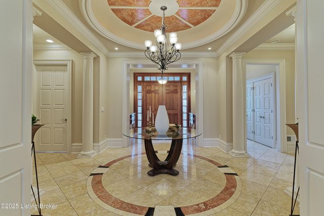 203 Waterleaf Way, Louisville, KY 40207