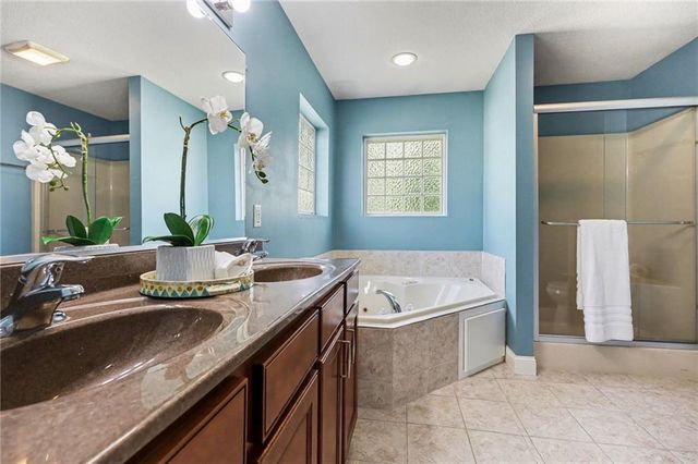13720 W 83rd Street, Lenexa, KS 66215