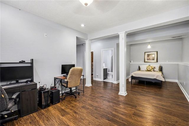 13720 W 83rd Street, Lenexa, KS 66215