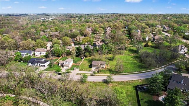 13720 W 83rd Street, Lenexa, KS 66215