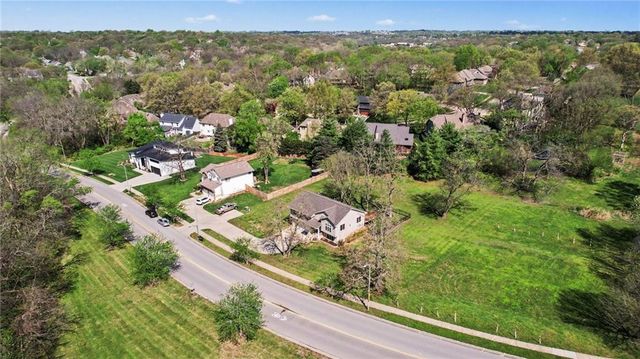 13720 W 83rd Street, Lenexa, KS 66215