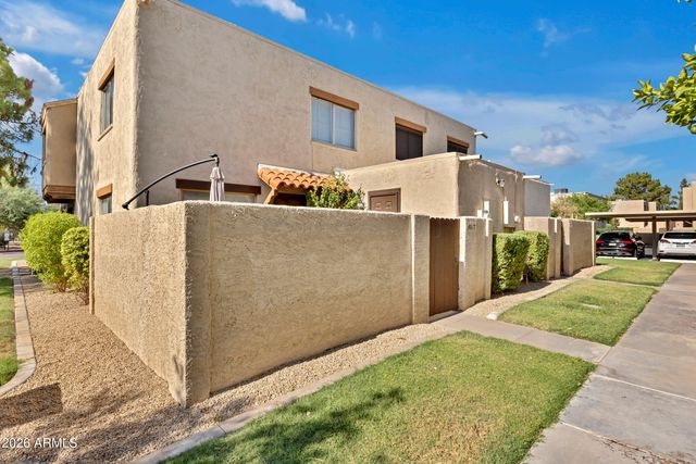 8017 E GLENROSA Avenue, Scottsdale, AZ 85251