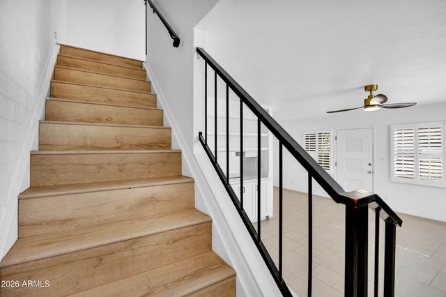 8017 E GLENROSA Avenue, Scottsdale, AZ 85251