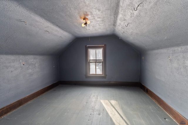 10 SW HILL, Newcastle, WY 82701