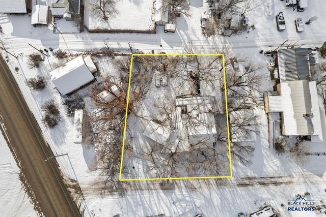 10 SW HILL, Newcastle, WY 82701