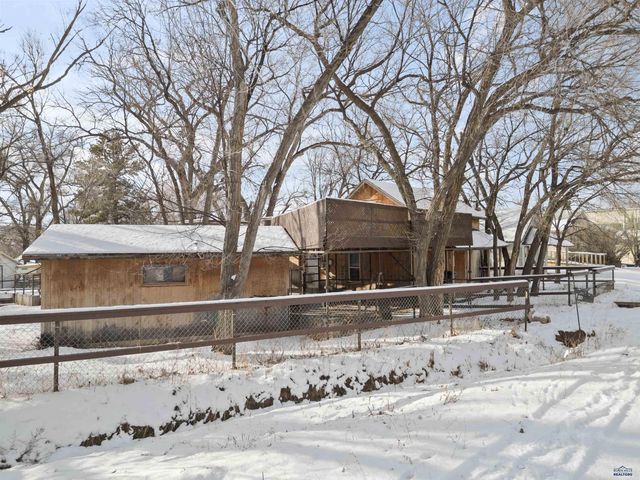 10 SW HILL, Newcastle, WY 82701