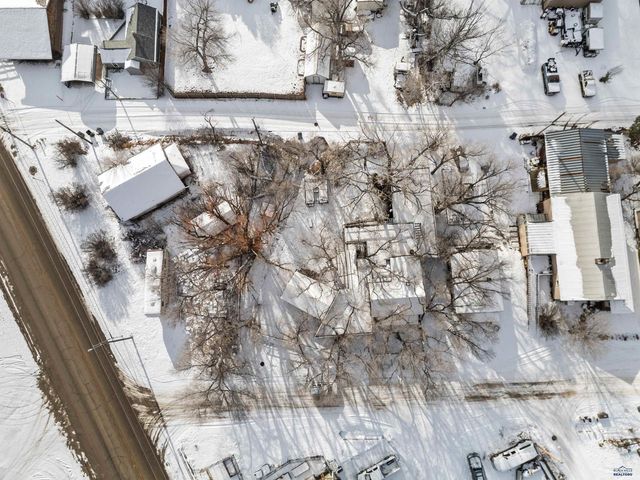 10 SW HILL, Newcastle, WY 82701