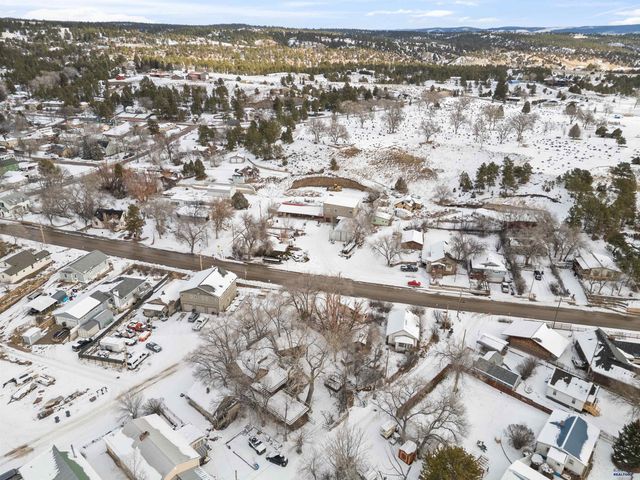 10 SW HILL, Newcastle, WY 82701