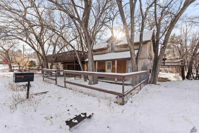 10 SW HILL, Newcastle, WY 82701