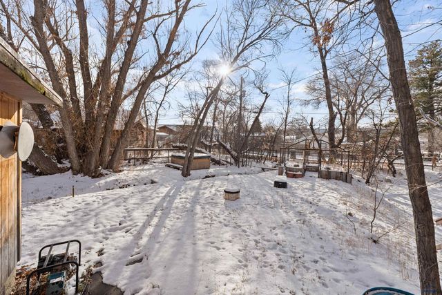 10 SW HILL, Newcastle, WY 82701