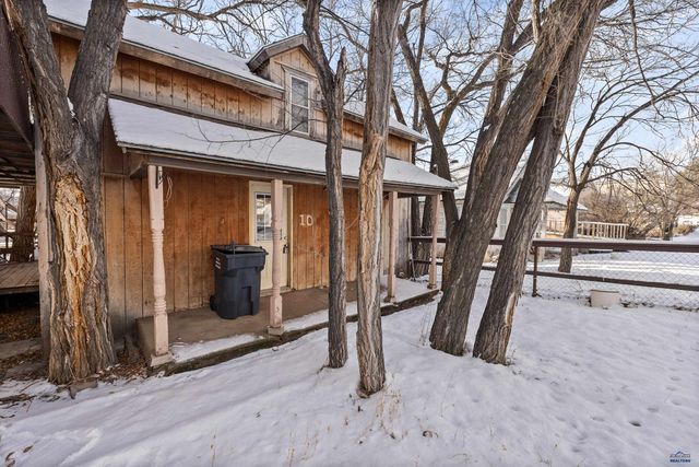 10 SW HILL, Newcastle, WY 82701