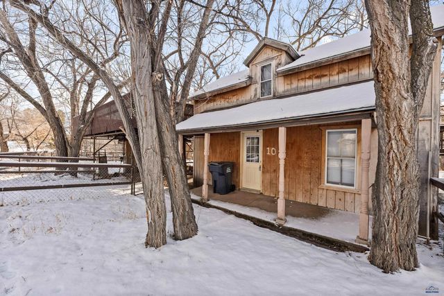 10 SW HILL, Newcastle, WY 82701
